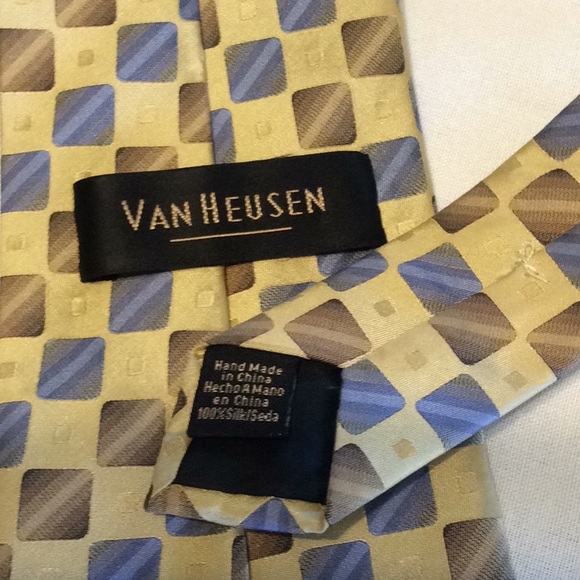 Mens Van Heusen necktie - Picture 2 of 4